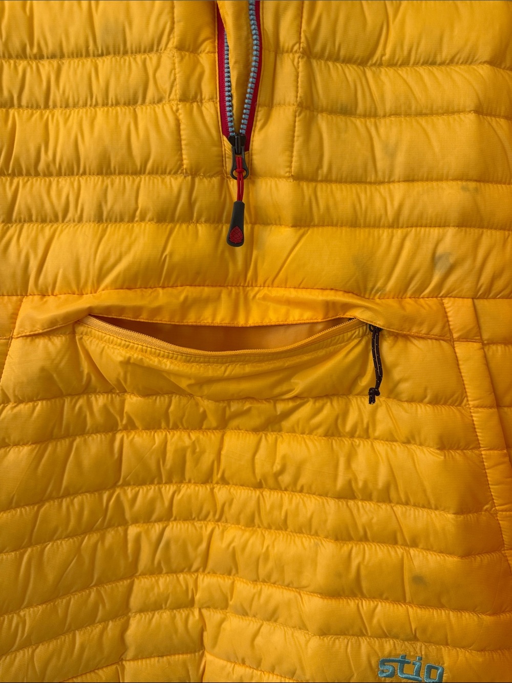Stio Yellow Quilted Packable Hooded Puffer Pullover with Red Trim - Picture 3 of 6